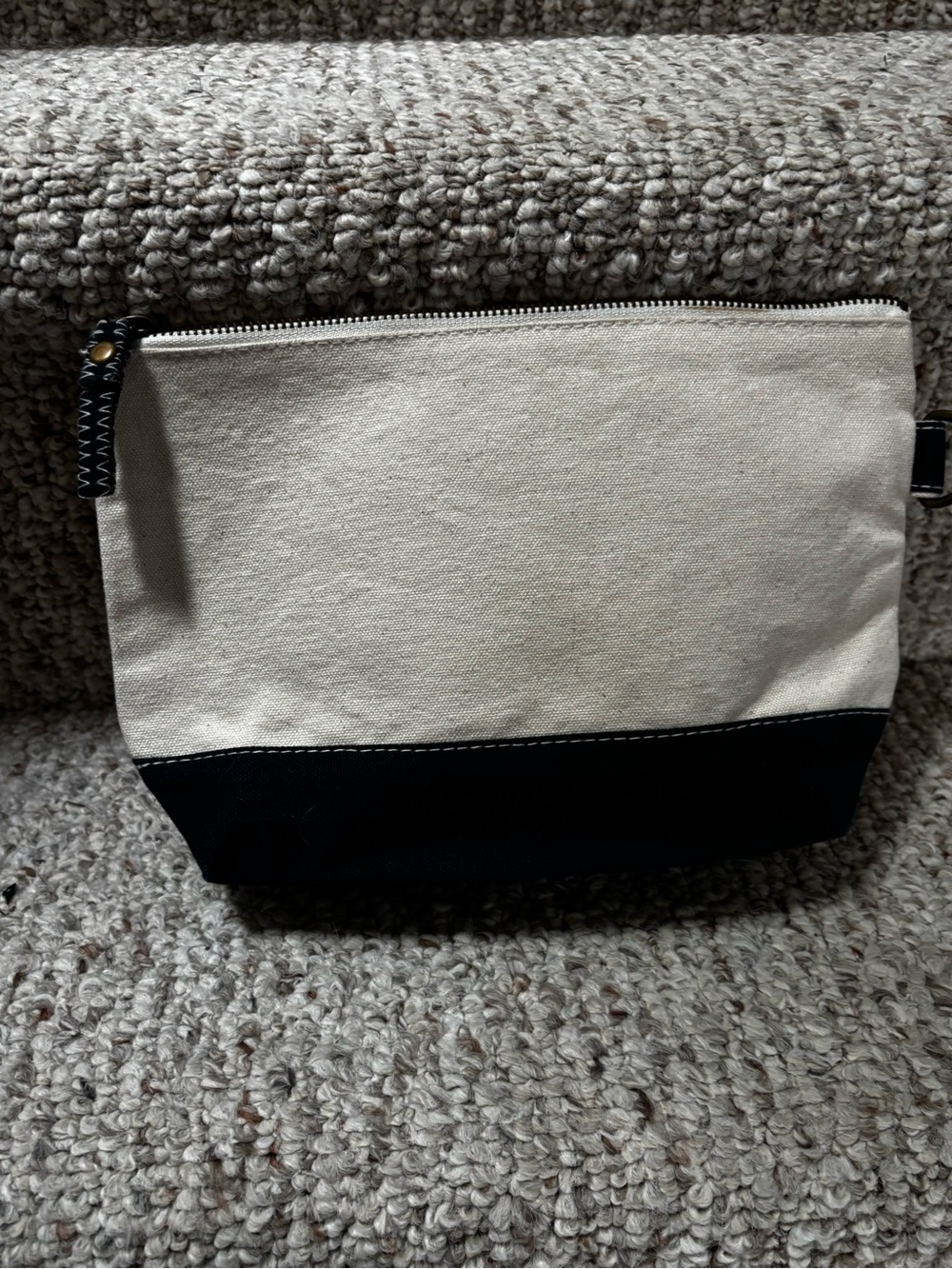 Women’sCanvas Two-Tone Pouch Bag in Beige and Navy